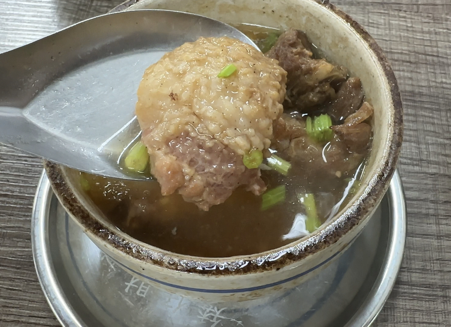 台湾遊まっぷ　台湾グルメ ルーローハン　滷肉飯　魯肉飯